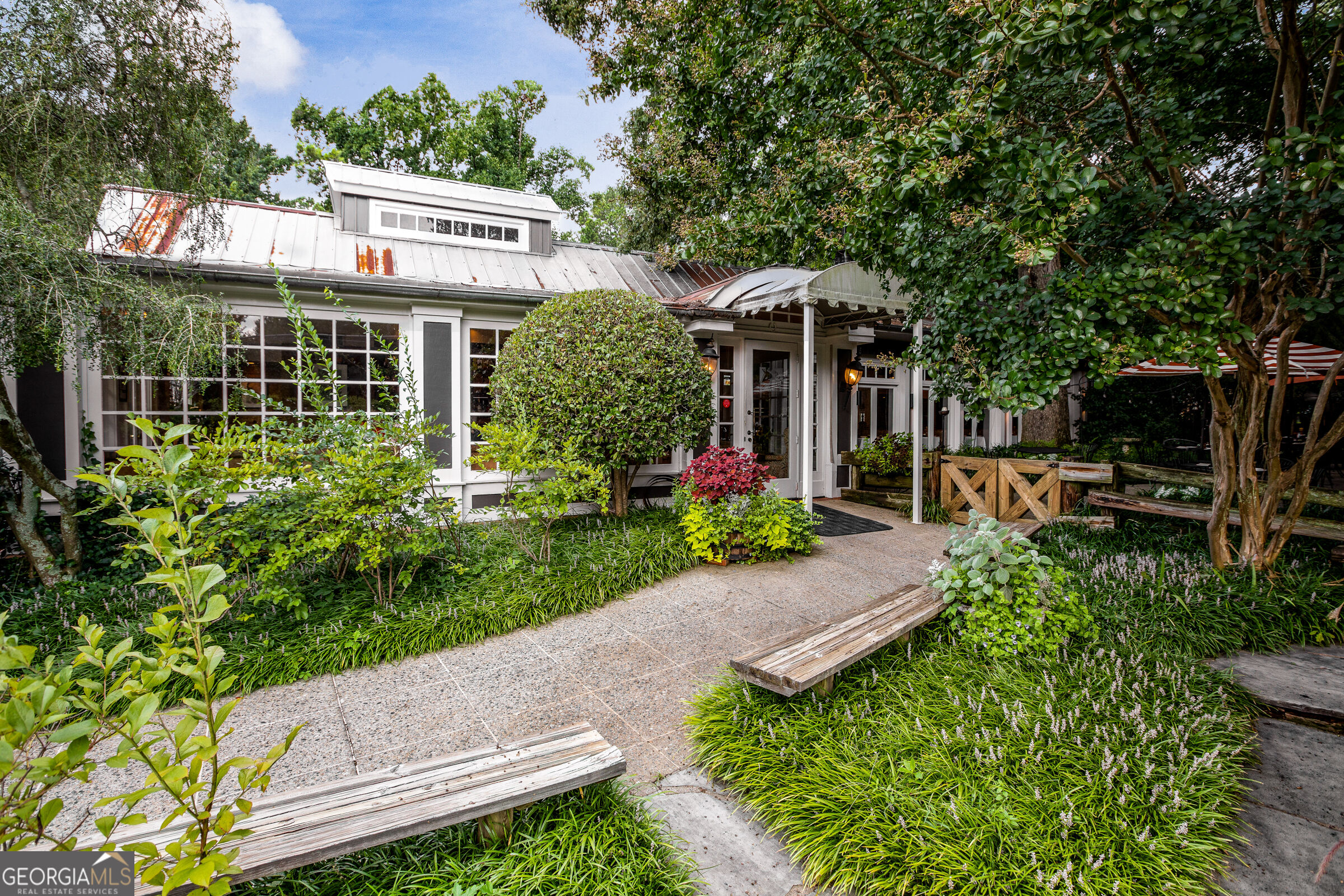 95 Blackland Road Nw Property Photo 37