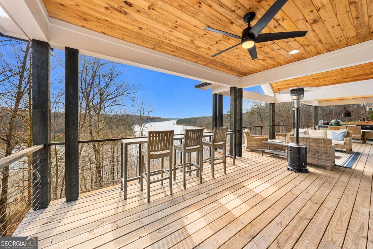 4238 Bayridge Drive Property Photo 14