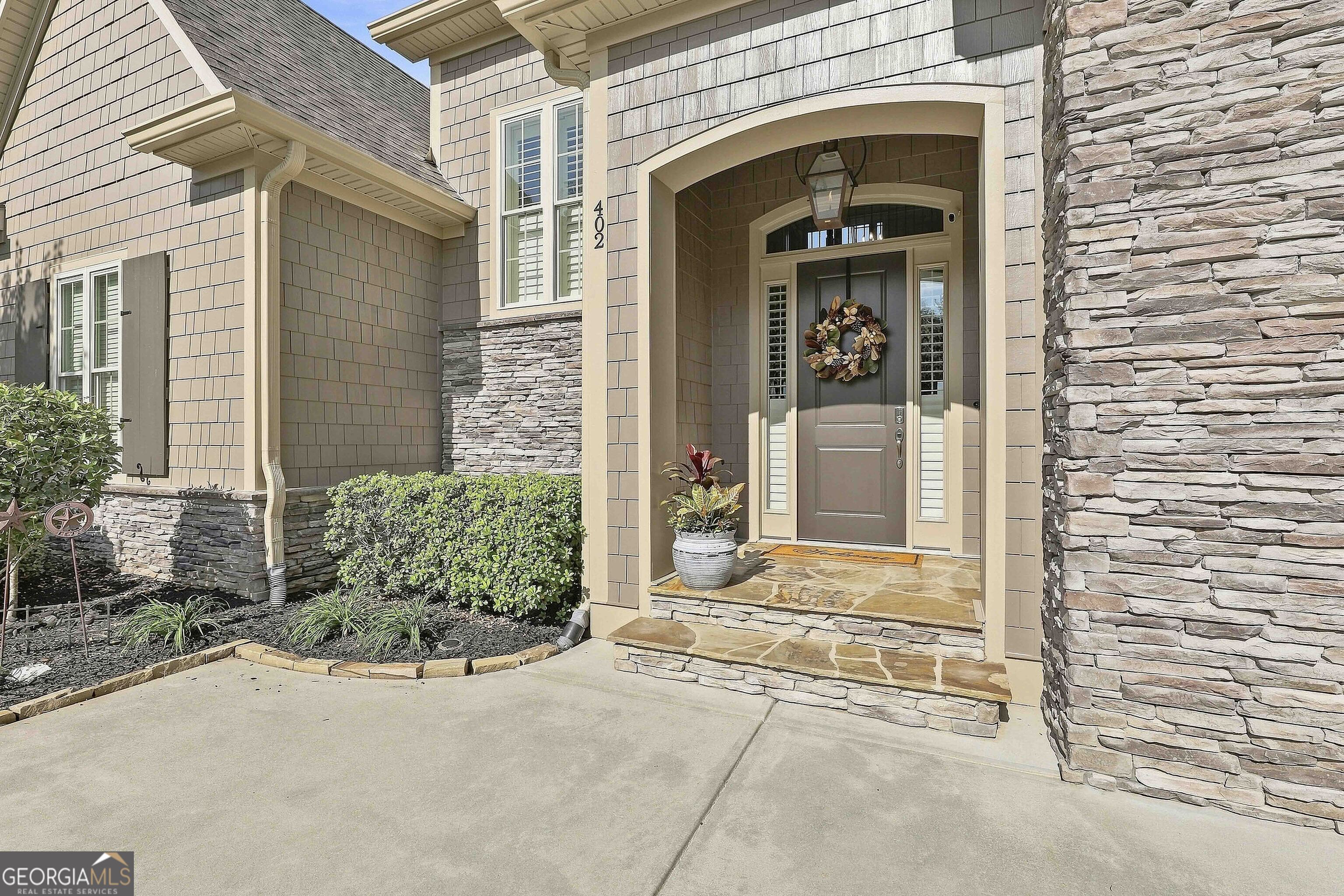 402 Vanderbilt Parkway Property Photo 7