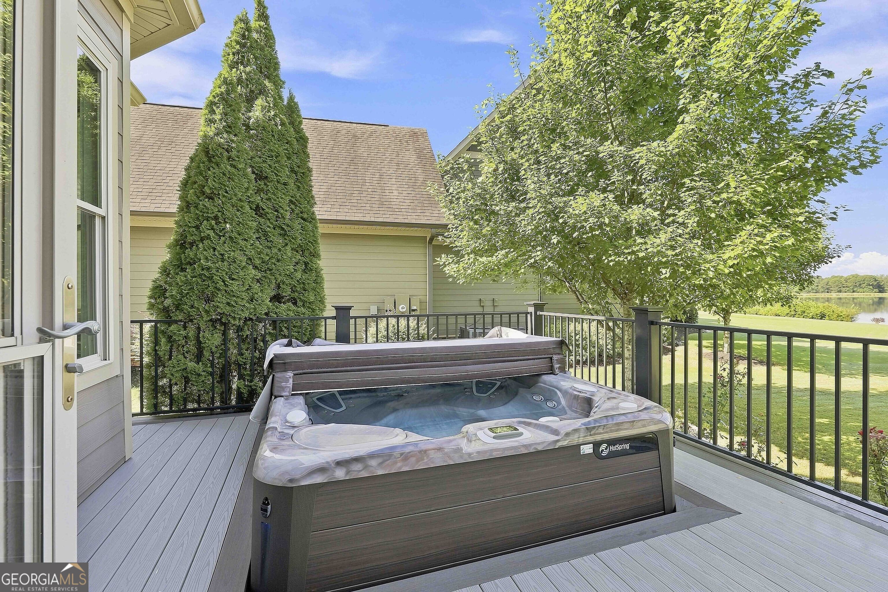 402 Vanderbilt Parkway Property Photo 51