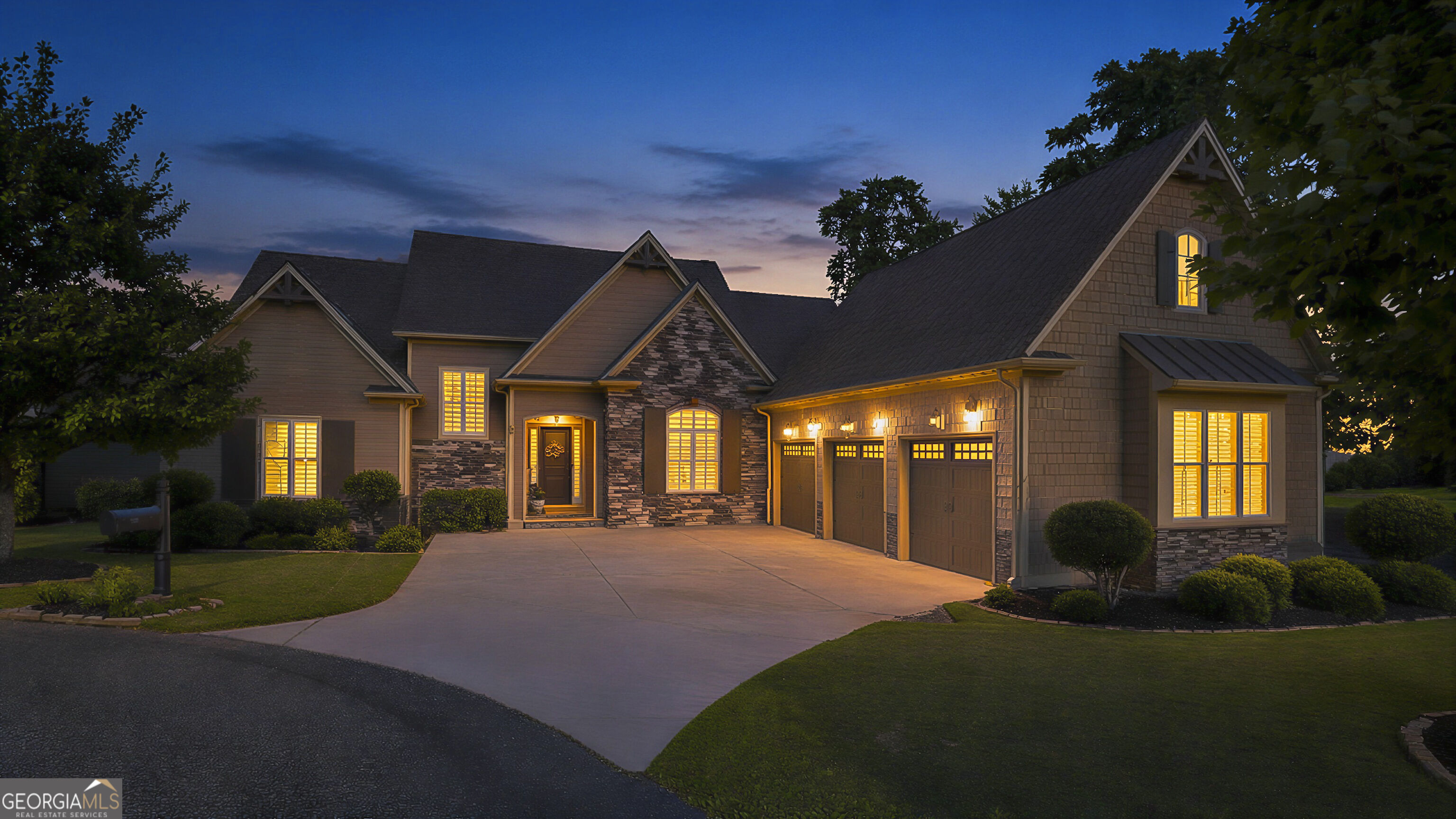 402 Vanderbilt Parkway Property Photo 98
