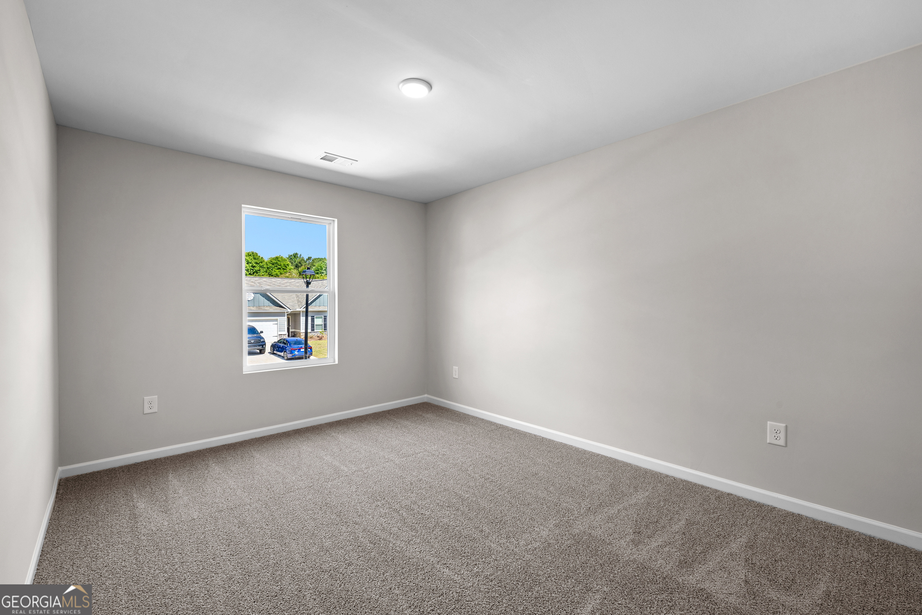 501 Charleston Place Property Photo 24
