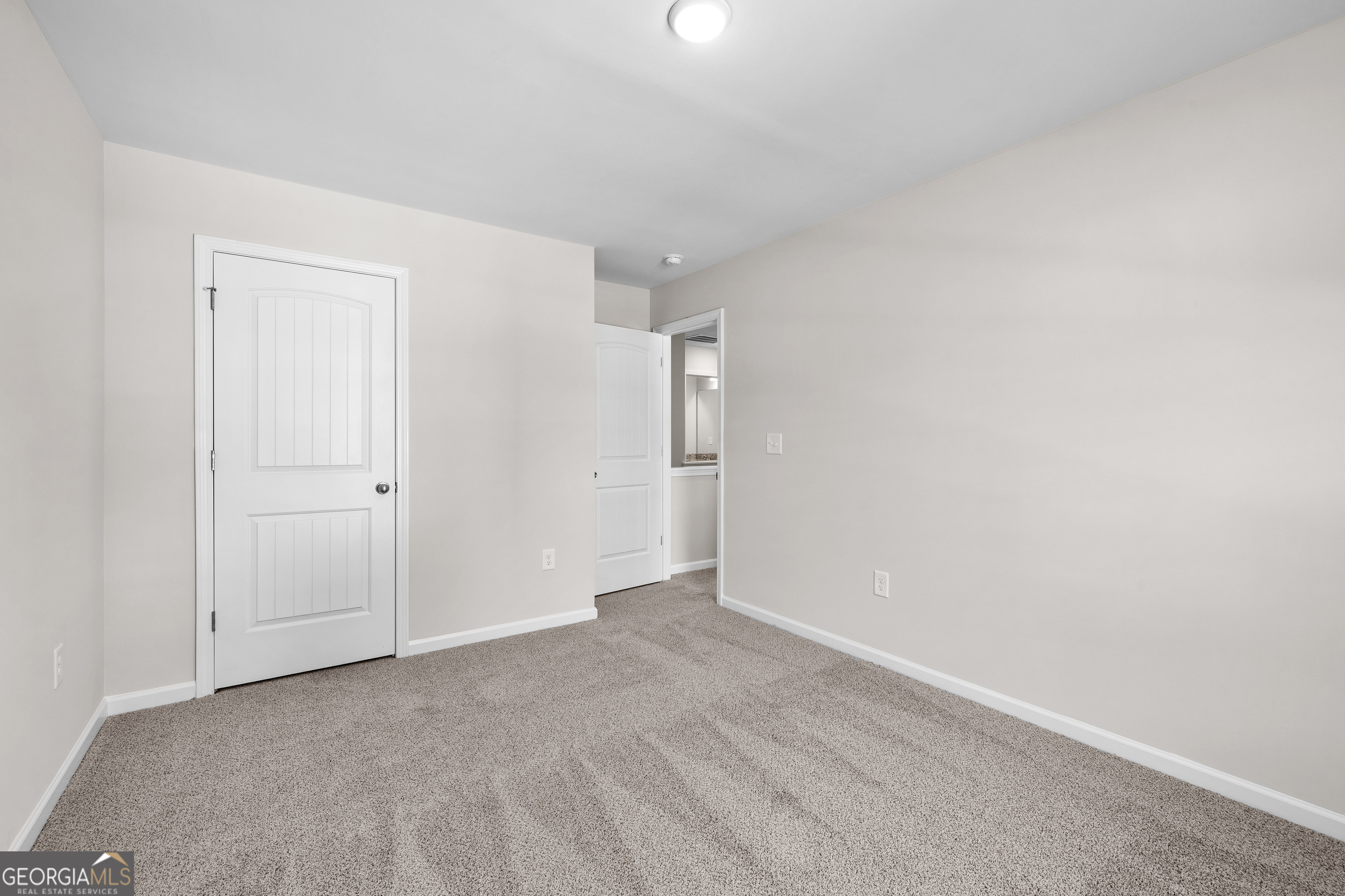 501 Charleston Place Property Photo 25