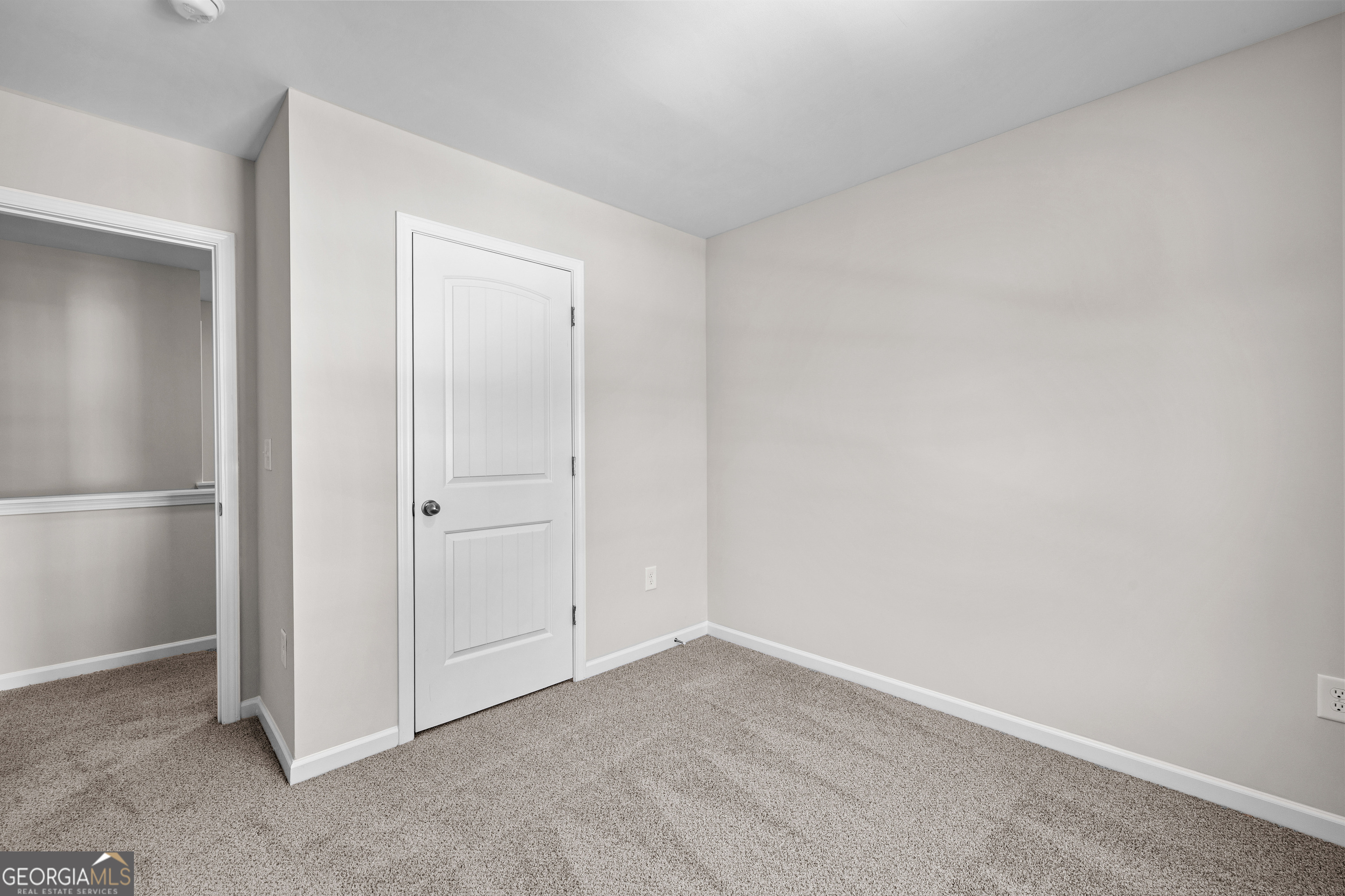 501 Charleston Place Property Photo 27