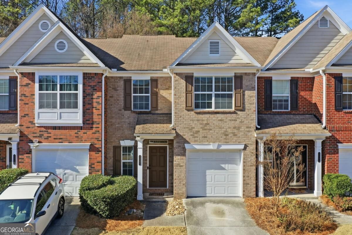 2347 Heritage Park Circle Nw # 18 Property Photo 1