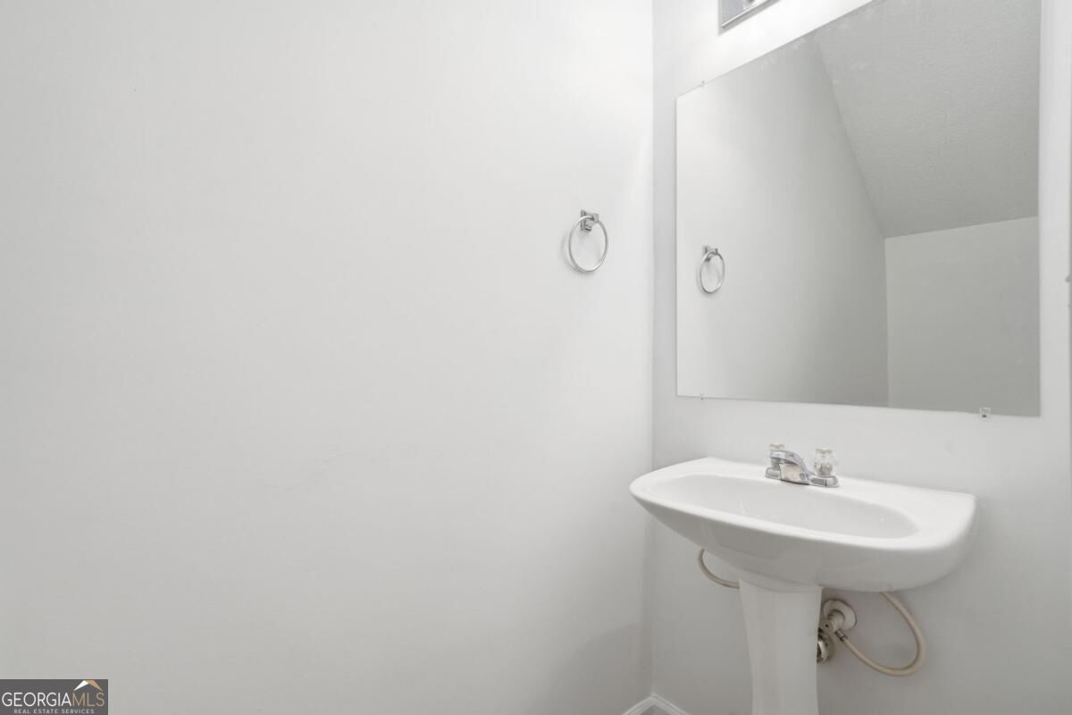 2347 Heritage Park Circle Nw # 18 Property Photo 19