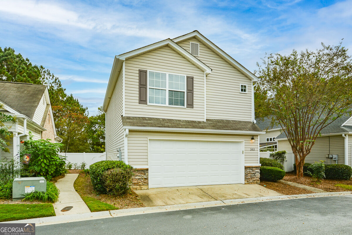 303 Hiawassee Drive Property Photo 4