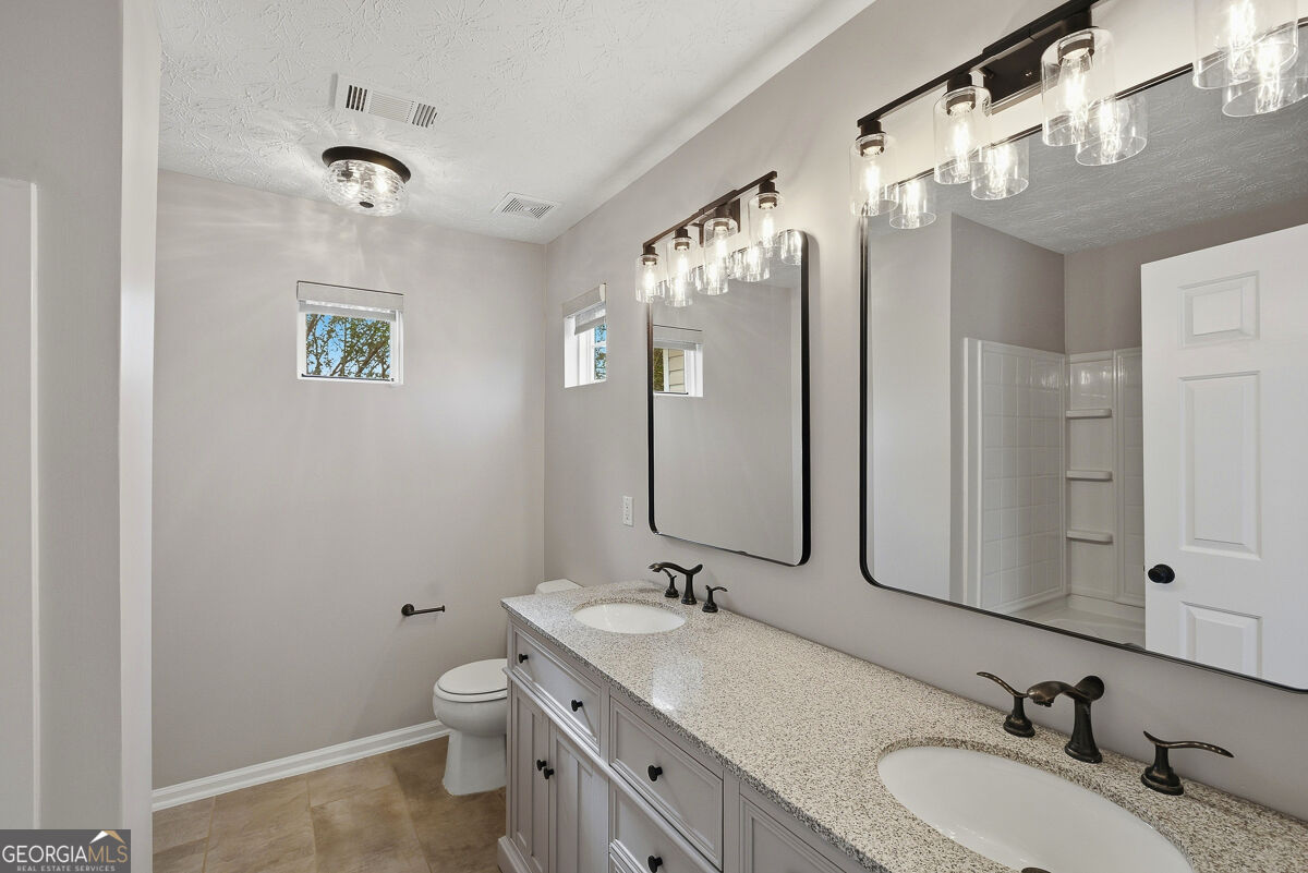 303 Hiawassee Drive Property Photo 24