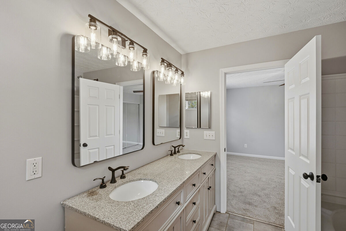 303 Hiawassee Drive Property Photo 25