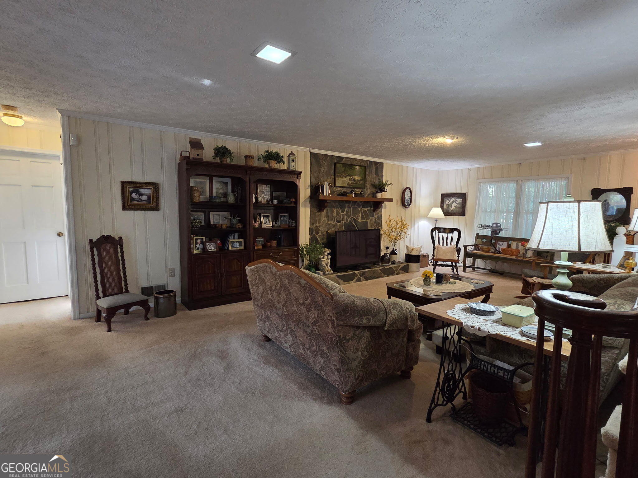 8 Rover Rd Property Photo 4