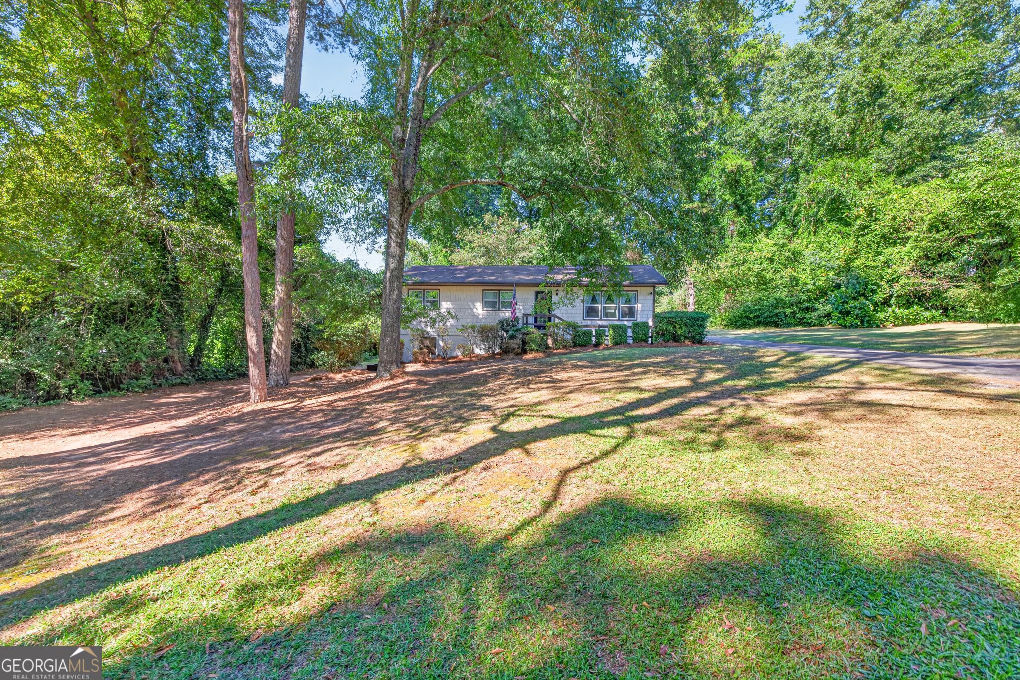 177 Dickson Drive Property Photo 2
