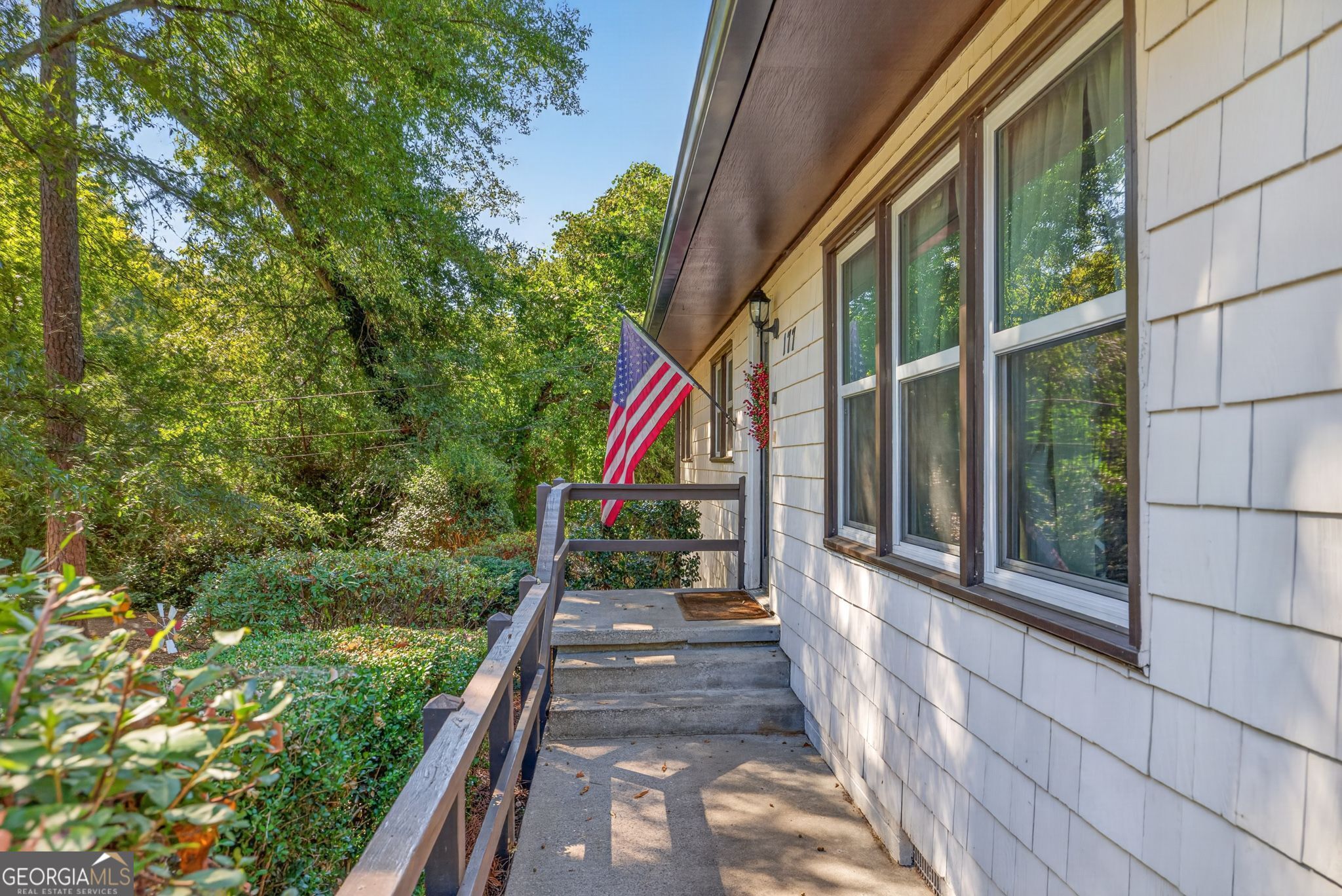177 Dickson Drive Property Photo 3