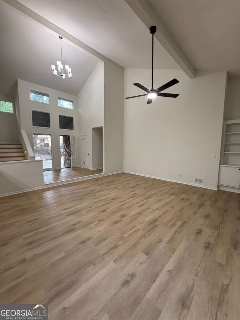352 N Peak Drive Property Photo 3