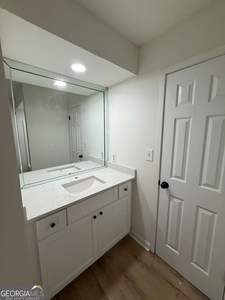 352 N Peak Drive Property Photo 12