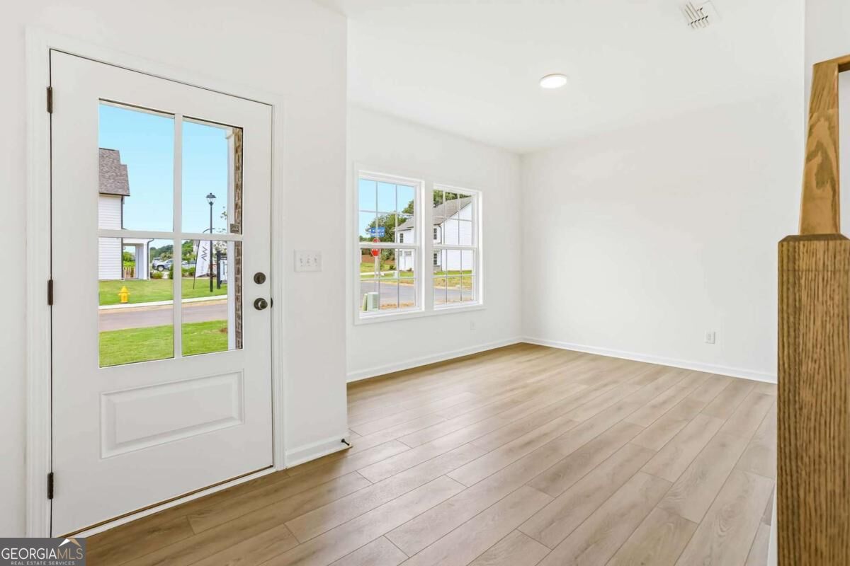 109 Candler Trace Property Photo 6