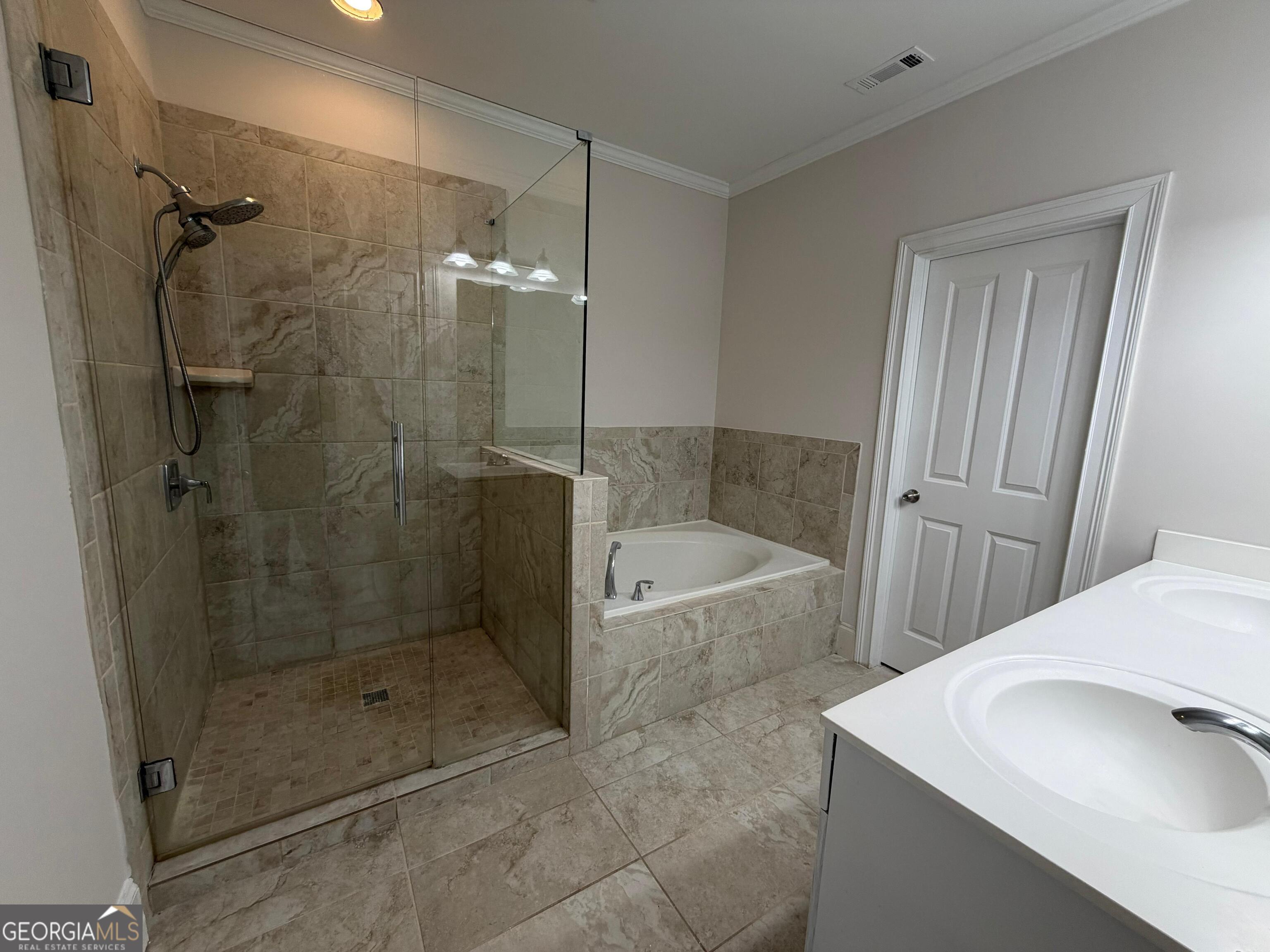 5140 Meridian Lane Property Photo 18