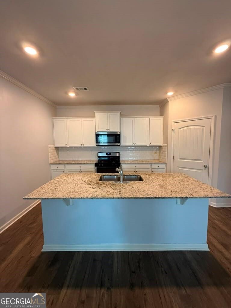 7481 Hawk Tail Way Property Photo 3