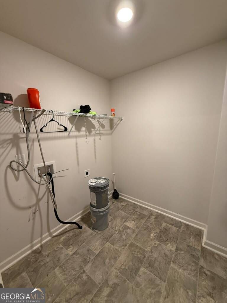7481 Hawk Tail Way Property Photo 8