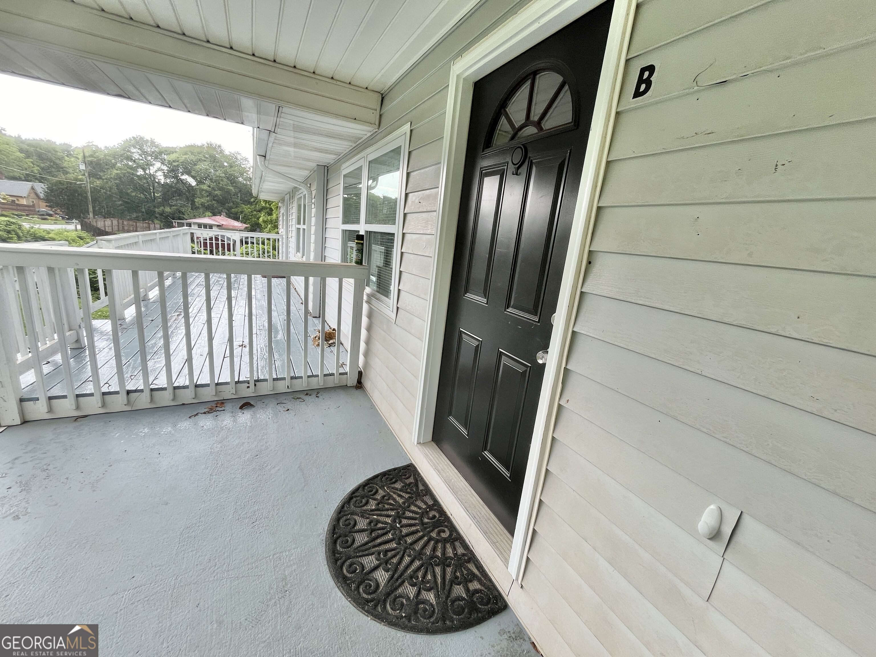4415 Oak Street # B Property Photo 2