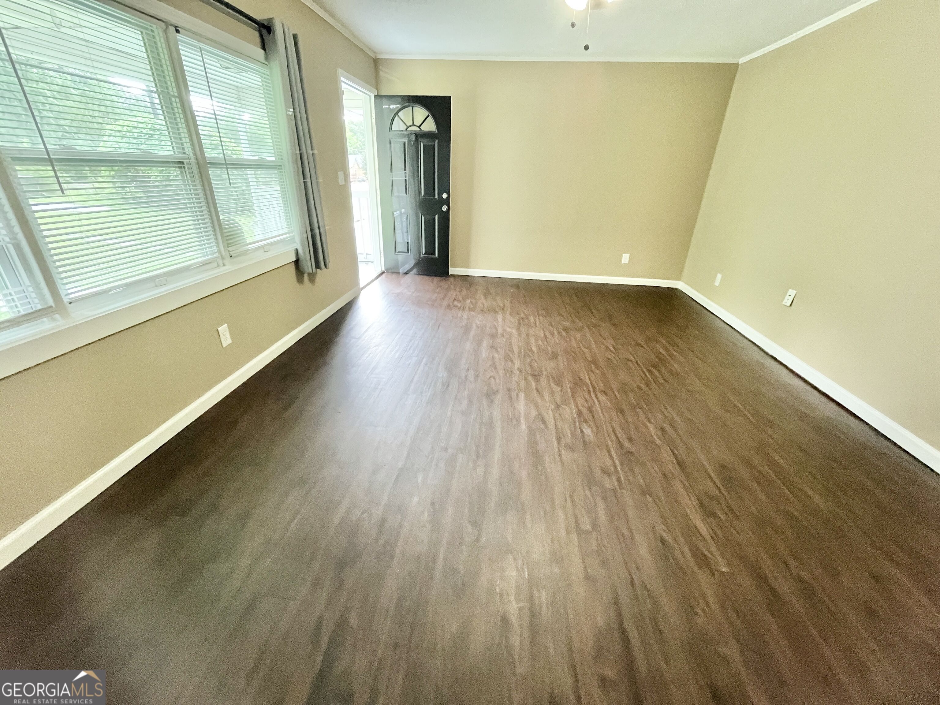 4415 Oak Street # B Property Photo 3