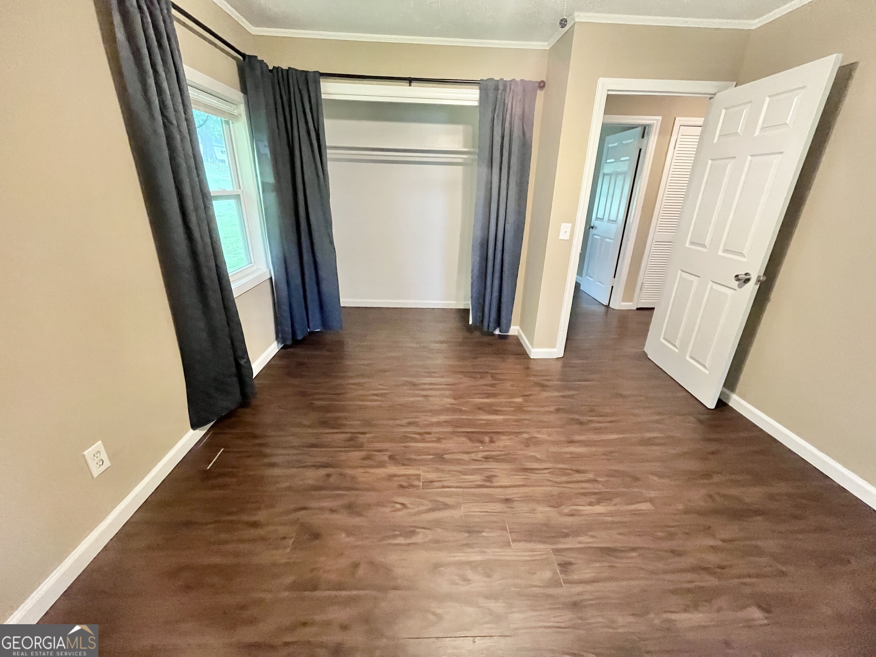 4415 Oak Street # B Property Photo 9