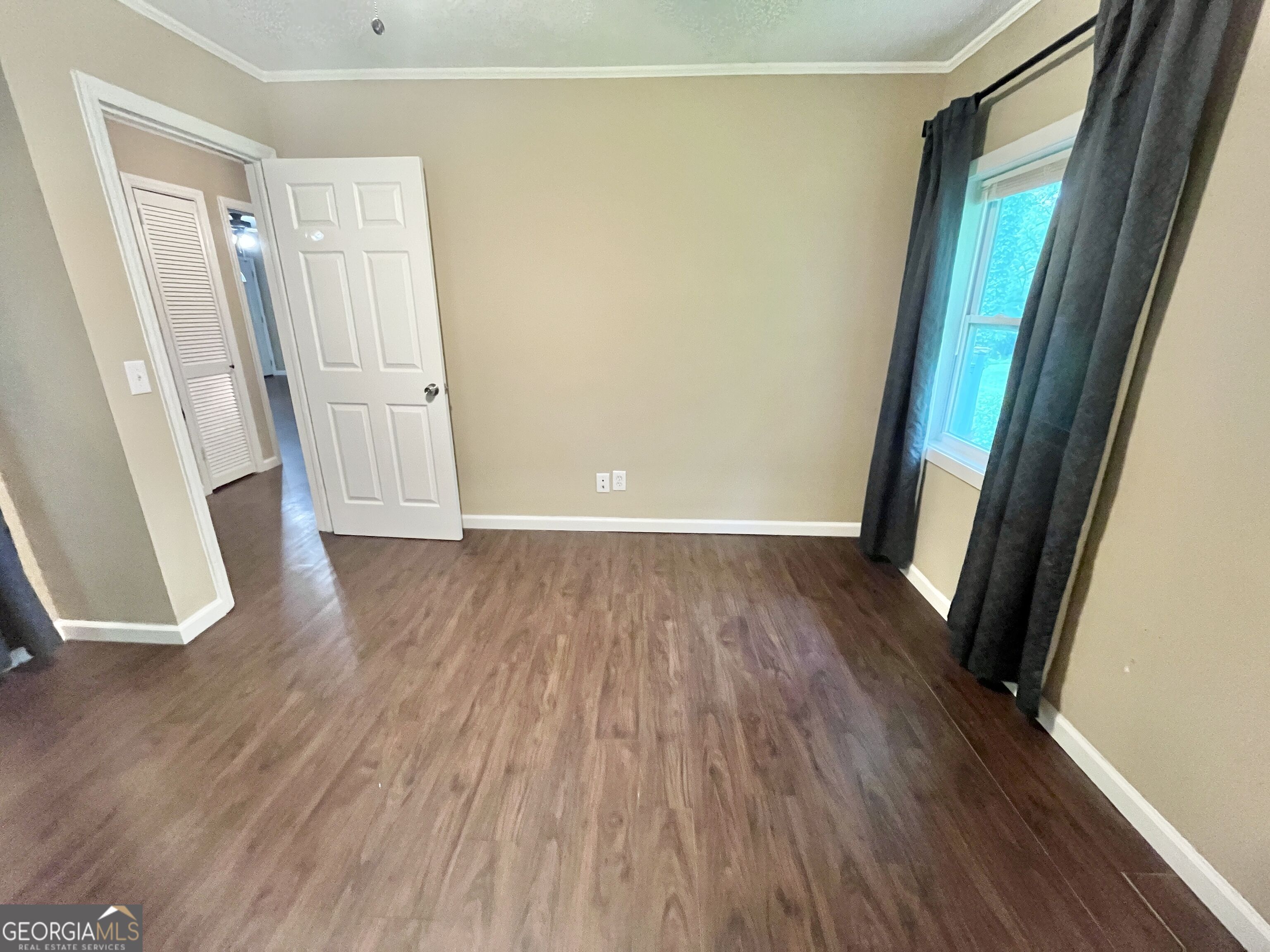4415 Oak Street # B Property Photo 10