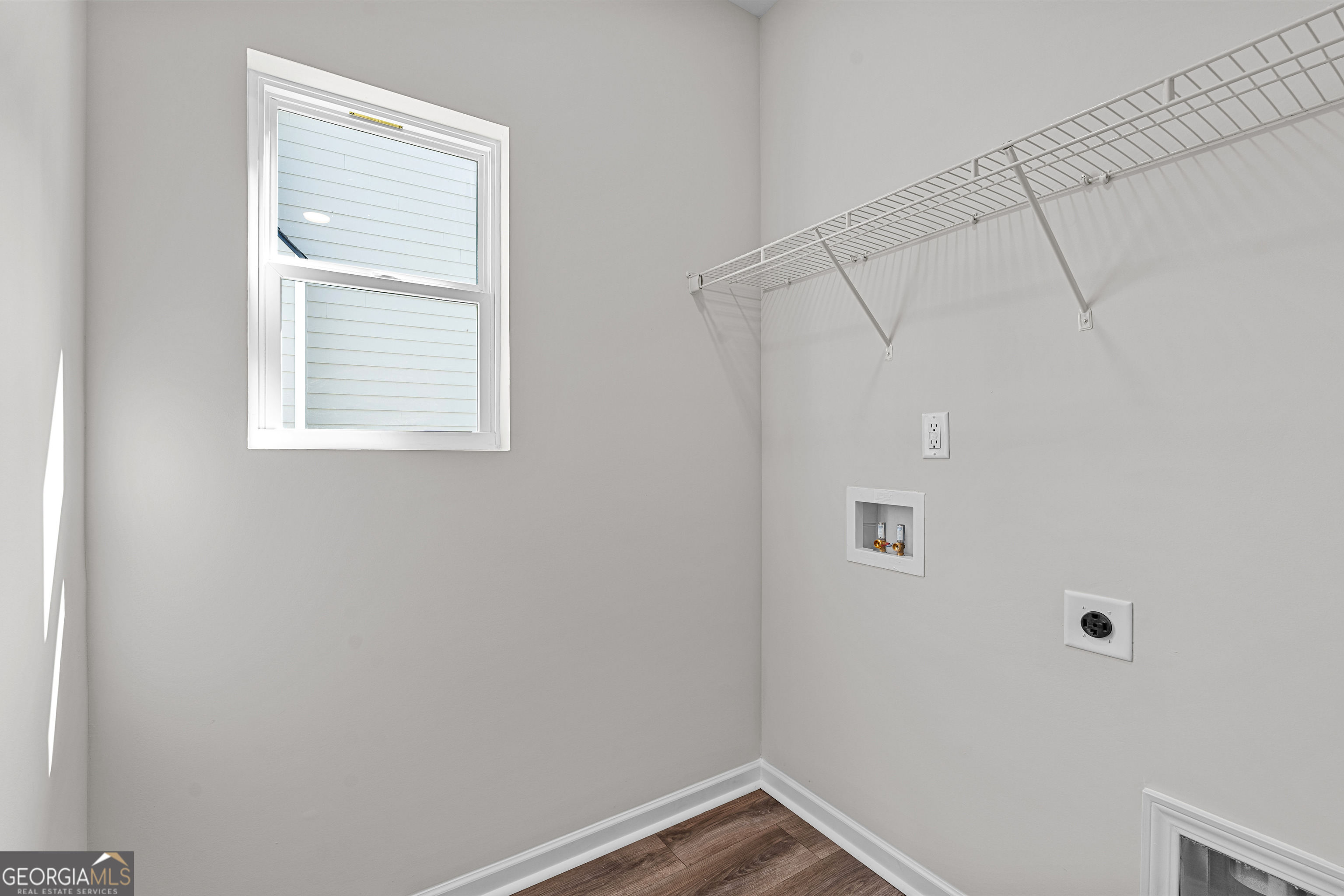 495 Charleston Place Property Photo 21