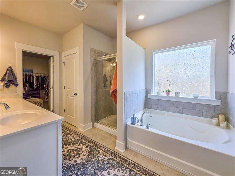 295 Crestbrook Lane Property Photo 19