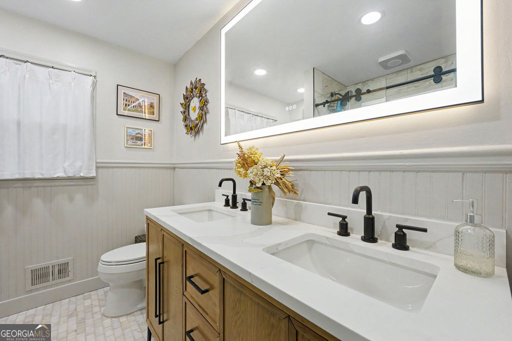 747 Starlight Court Property Photo 18