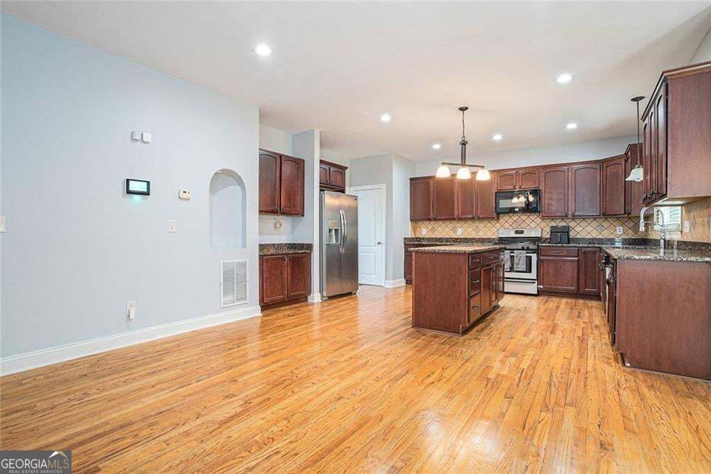 3641 Mountain Cove Road Property Photo 6
