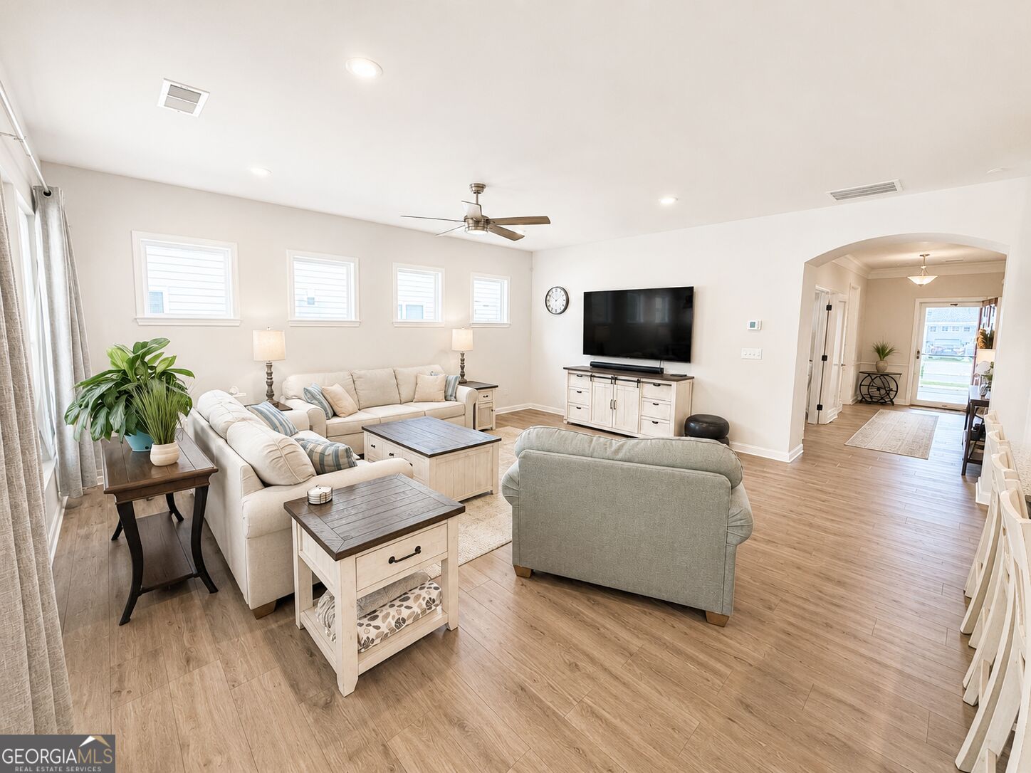 229 Nuttall Drive Property Photo 14