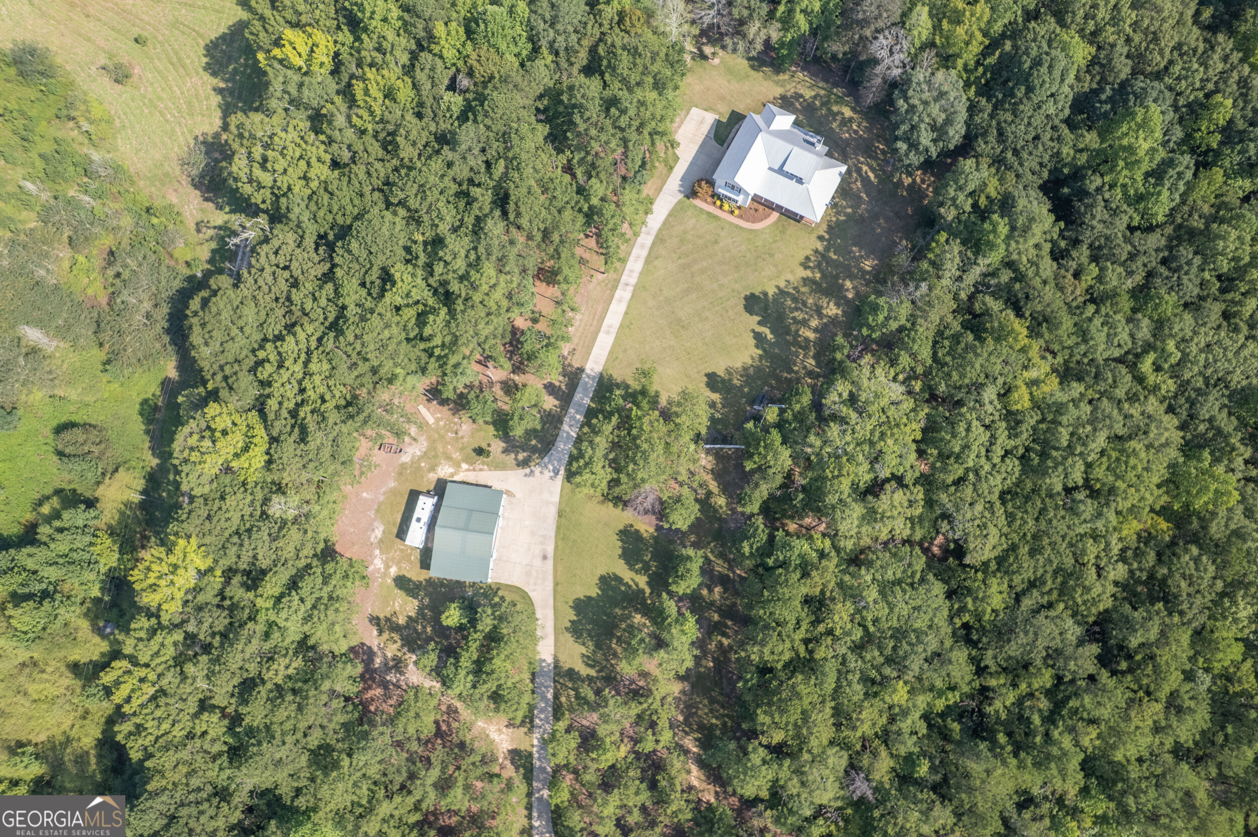 1826 Pierce Road Property Photo 2