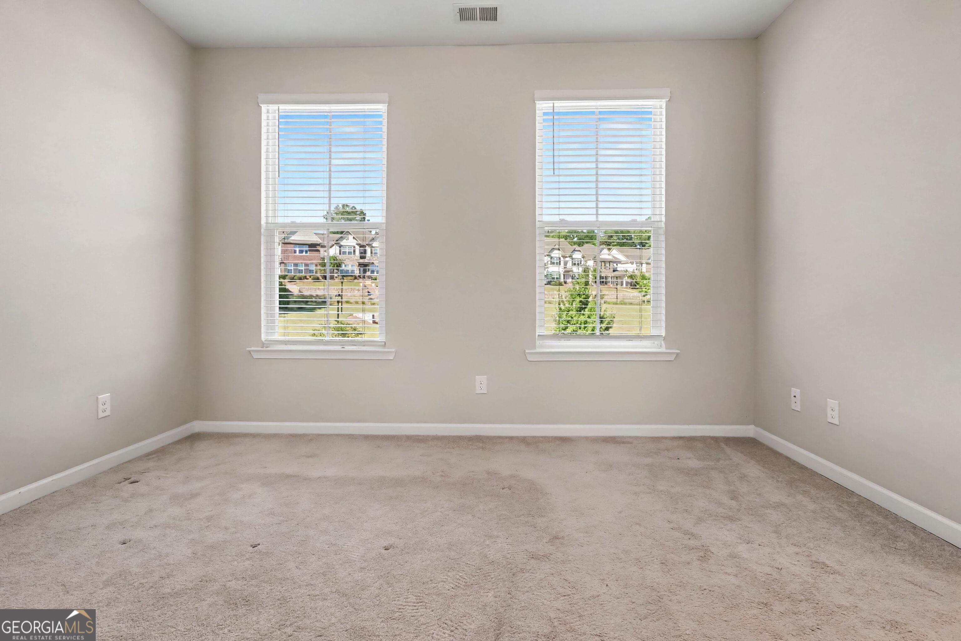 3297 Park Pointe Circle Property Photo 15