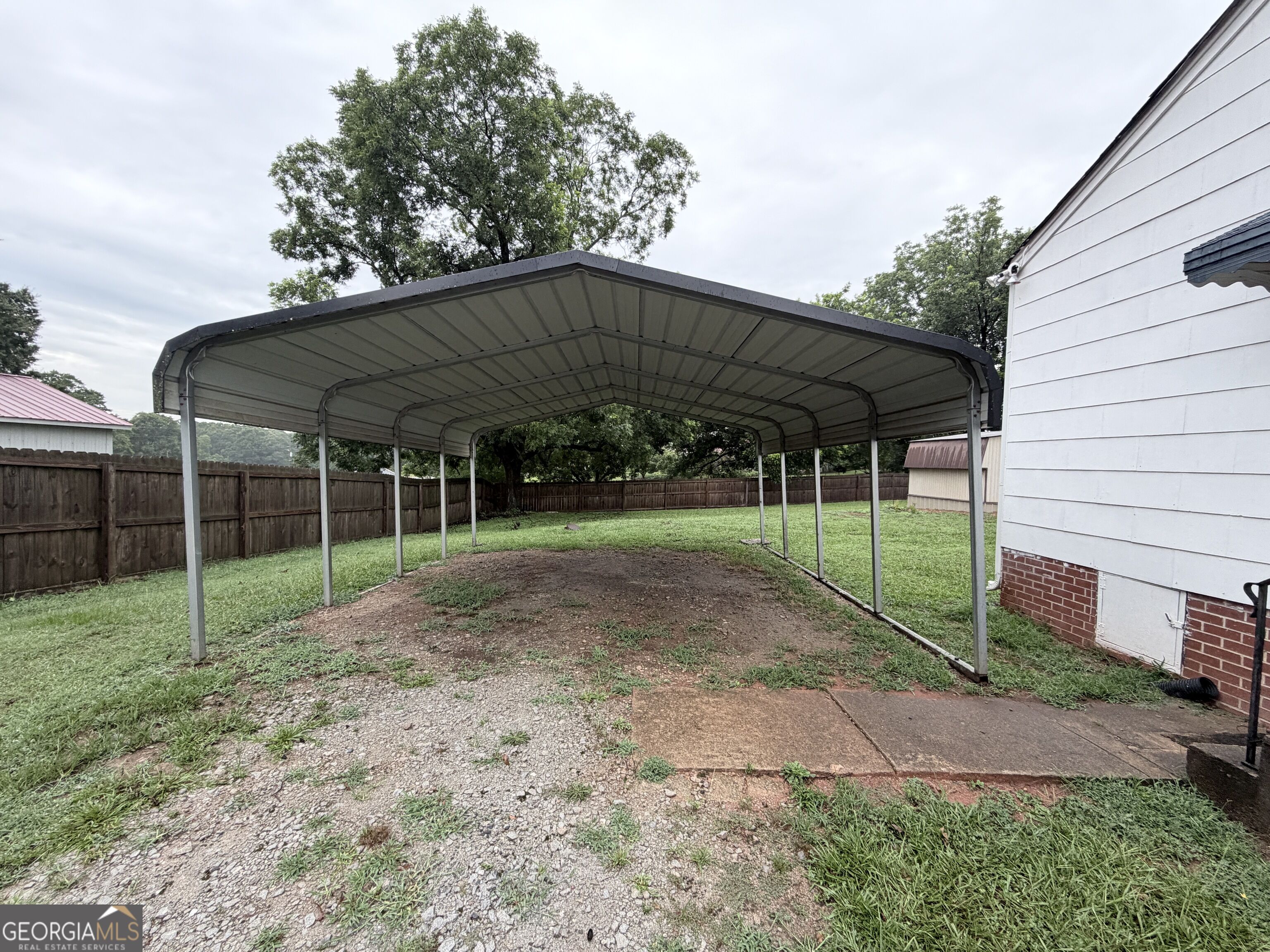 75 Williams Street Property Photo 4