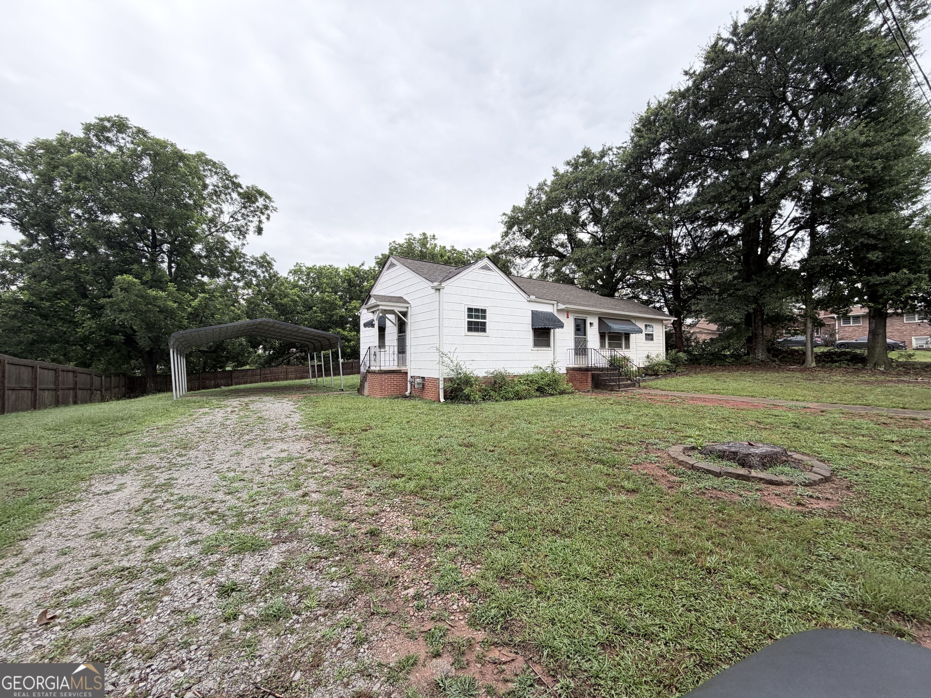 75 Williams Street Property Photo 5