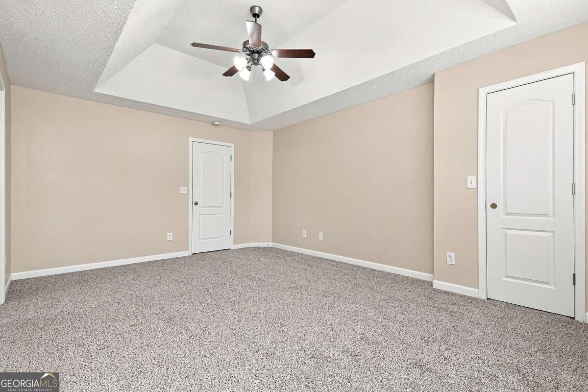 8606 Thomas Lane Property Photo 11