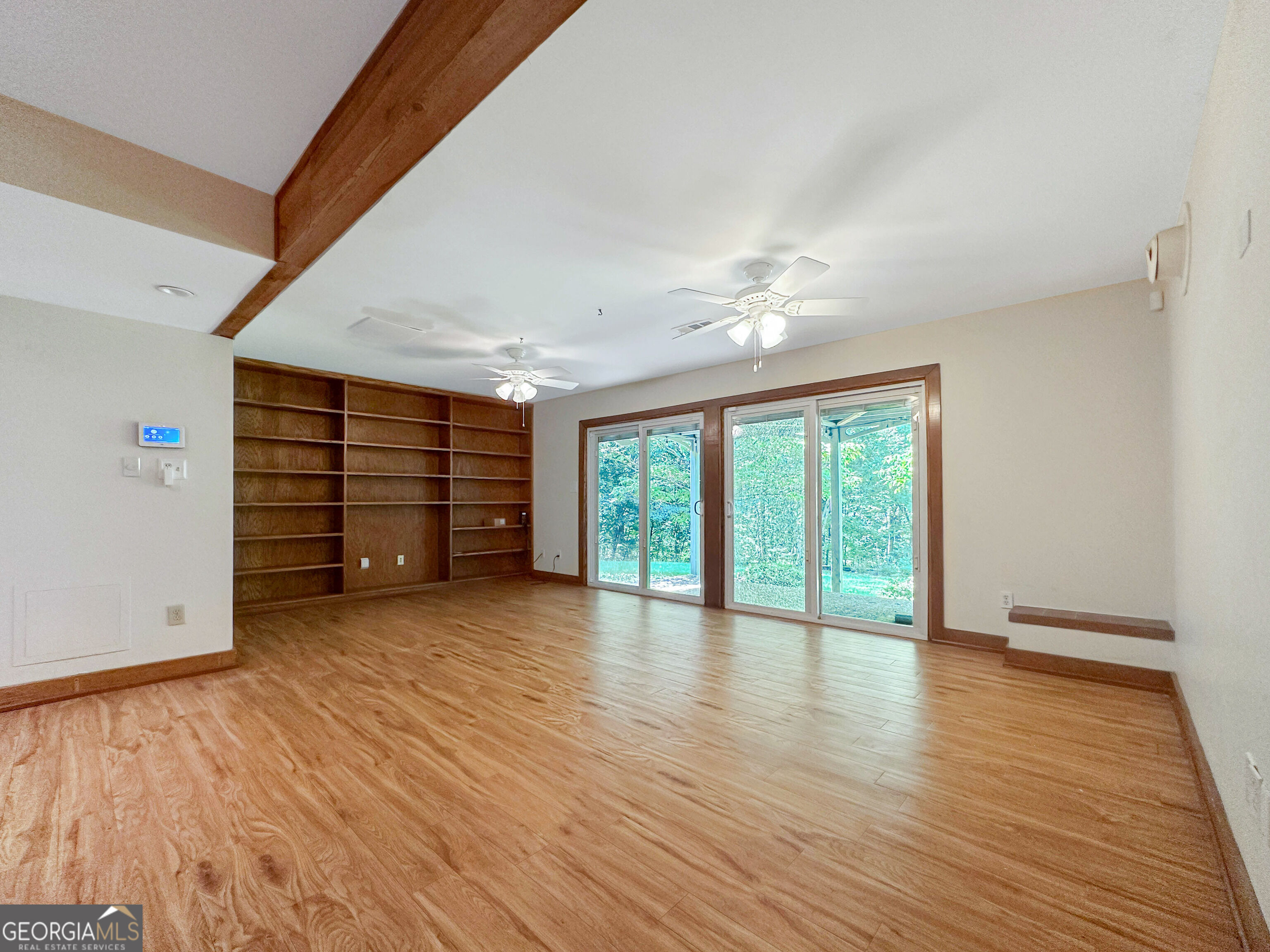 10200 Rivertown Road Property Photo 7