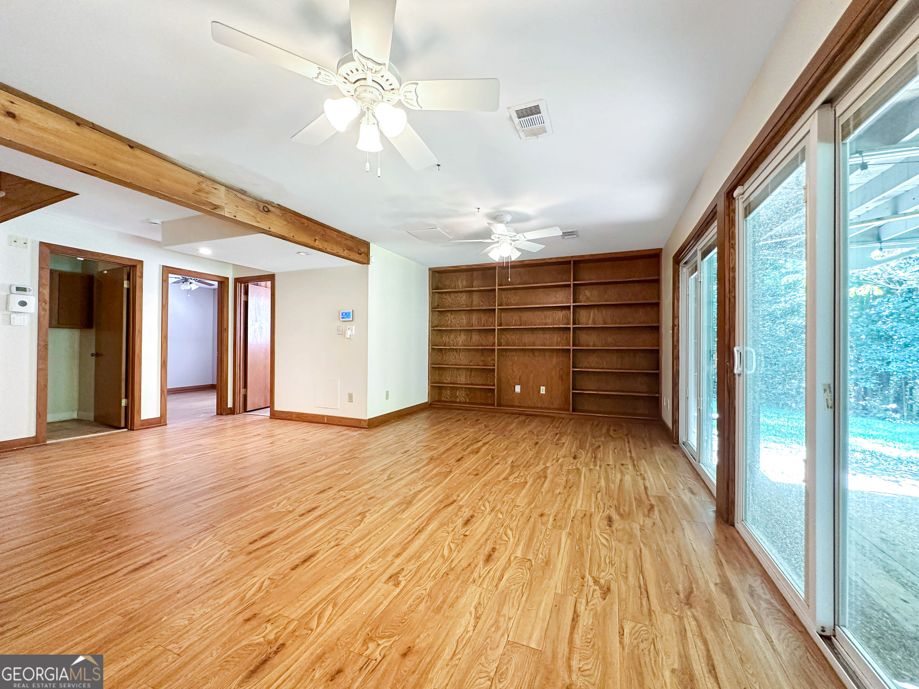 10200 Rivertown Road Property Photo 14