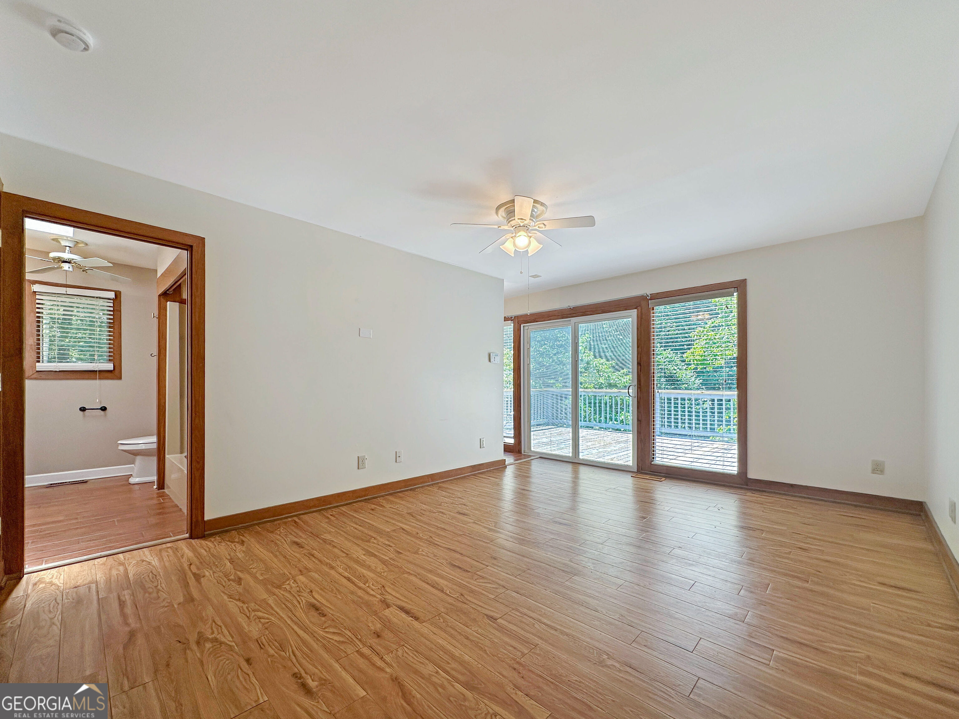 10200 Rivertown Road Property Photo 15