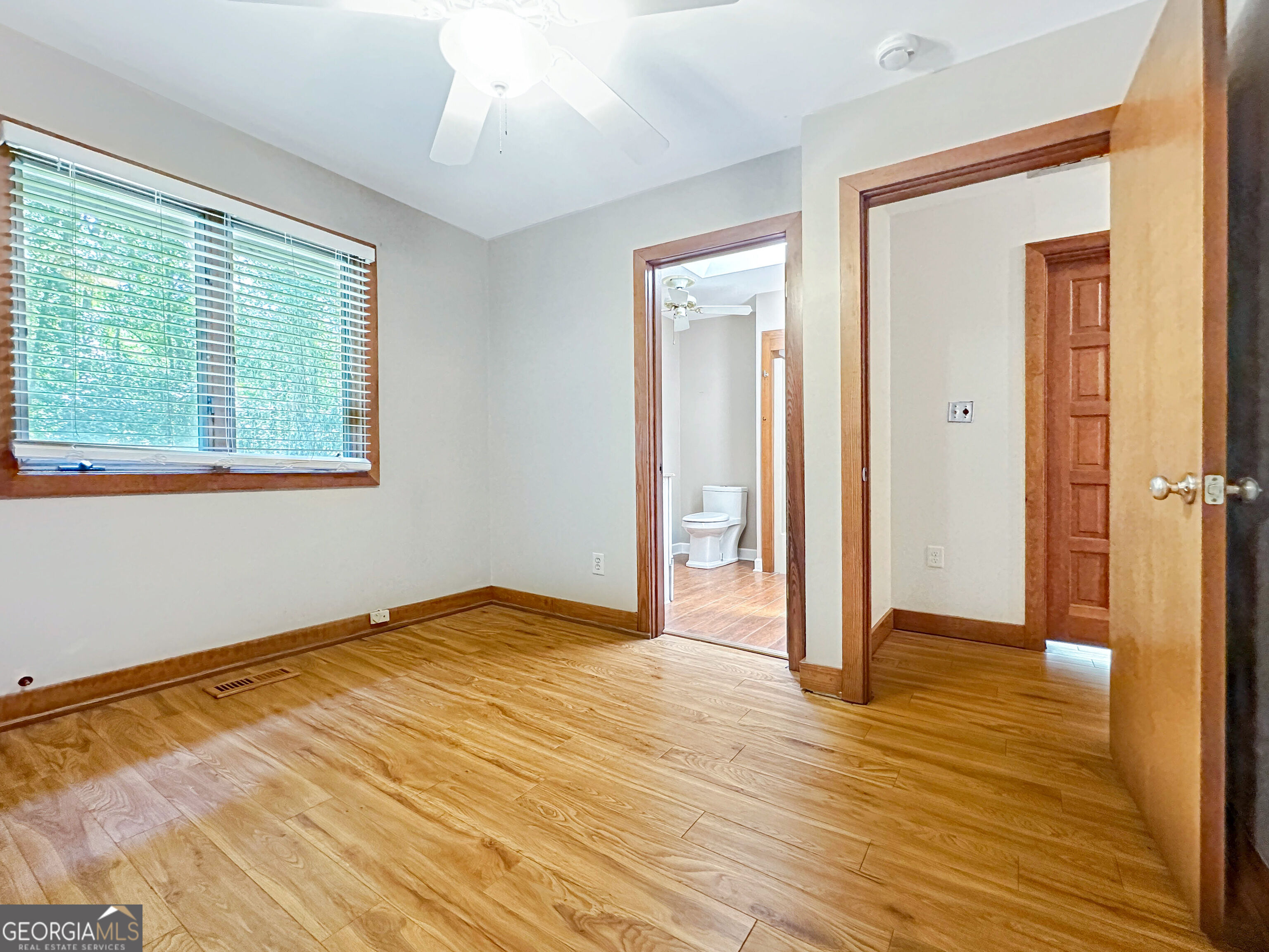 10200 Rivertown Road Property Photo 16