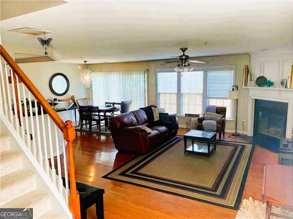 294 Balaban Circle Property Photo 5