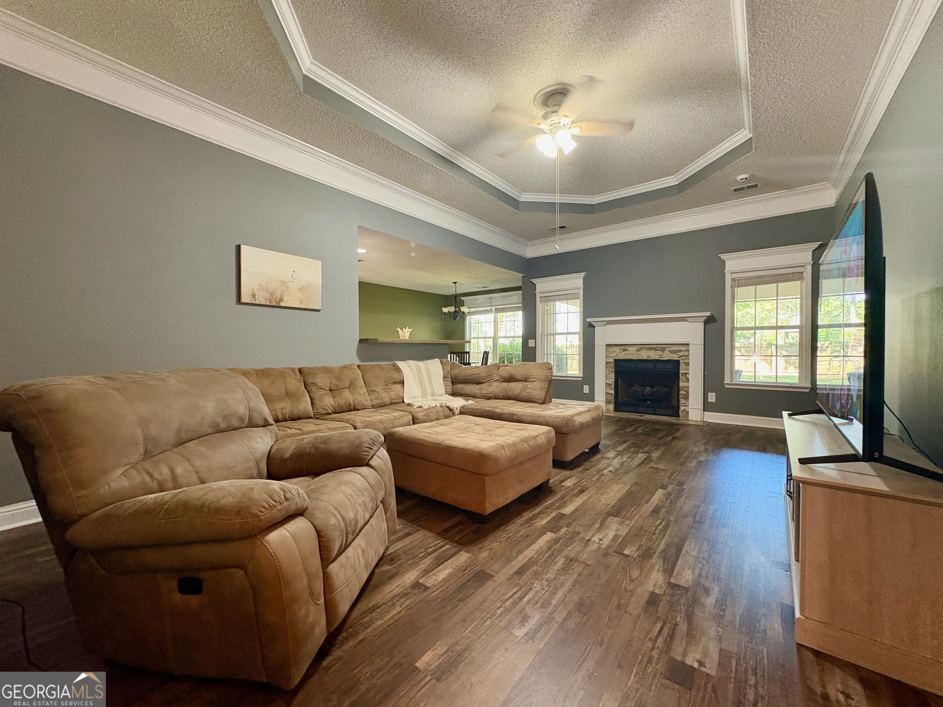 304 Madison Place Parkway Property Photo 4