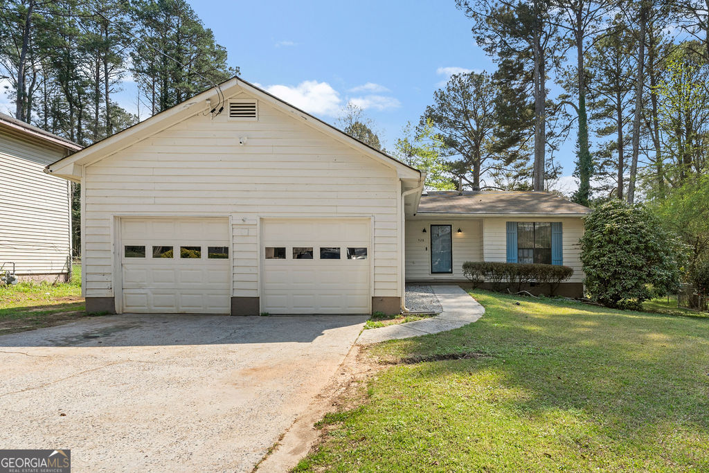 528 Raintree Drive Property Photo 1