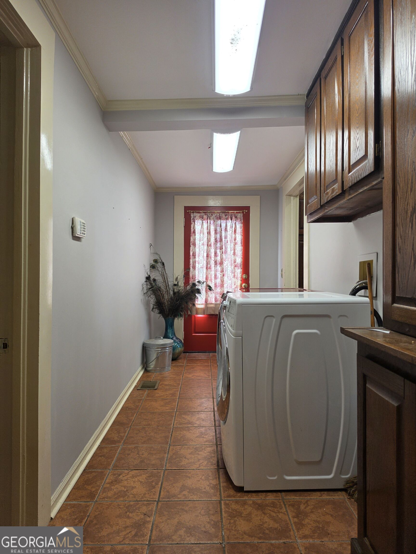 992 Spring Street Property Photo 13