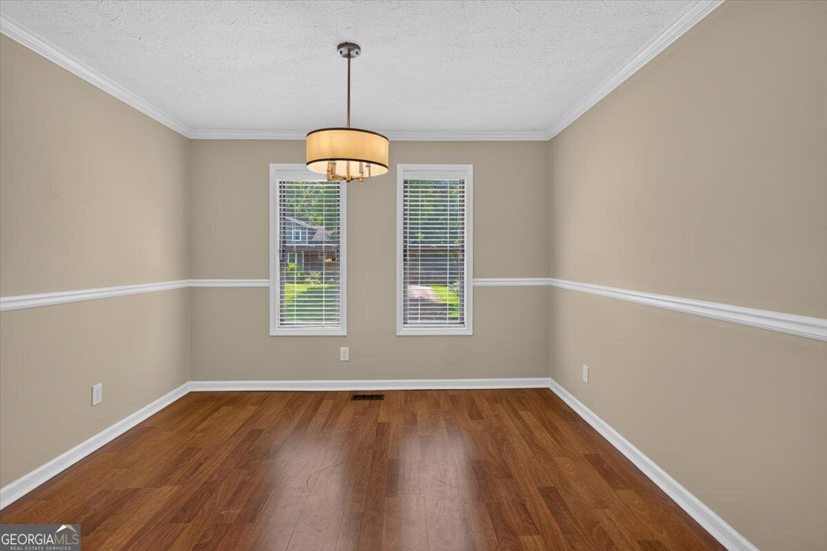 260 Park Avenue Property Photo 14