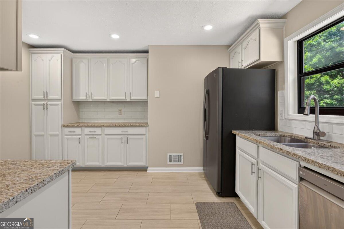 260 Park Avenue Property Photo 18