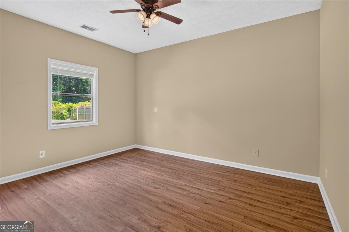 260 Park Avenue Property Photo 35