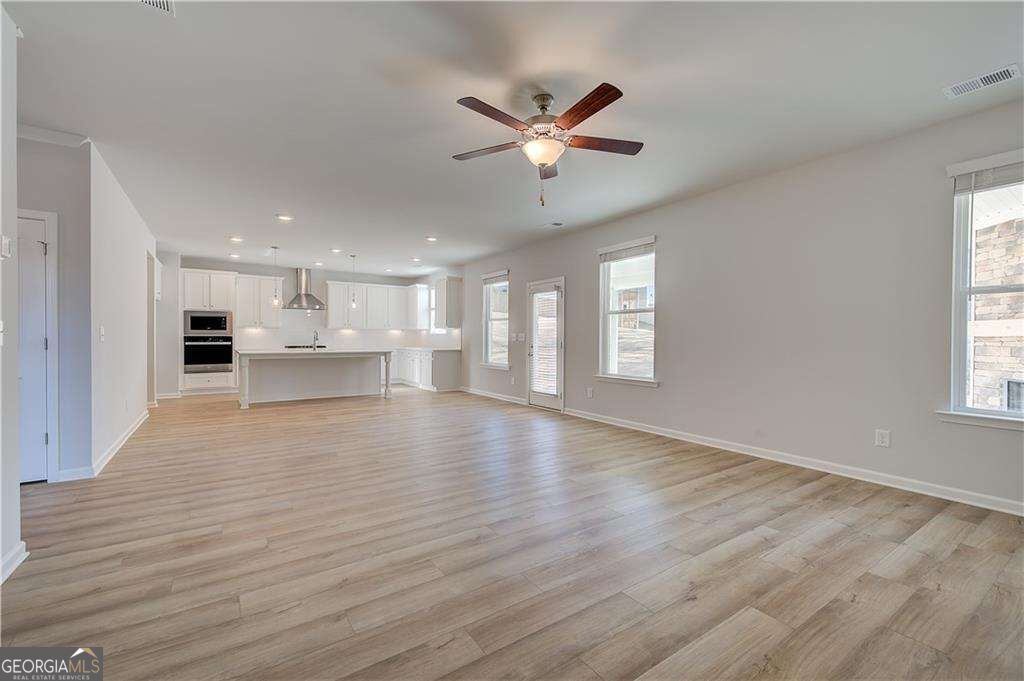 163 Dalston Cove Property Photo 16