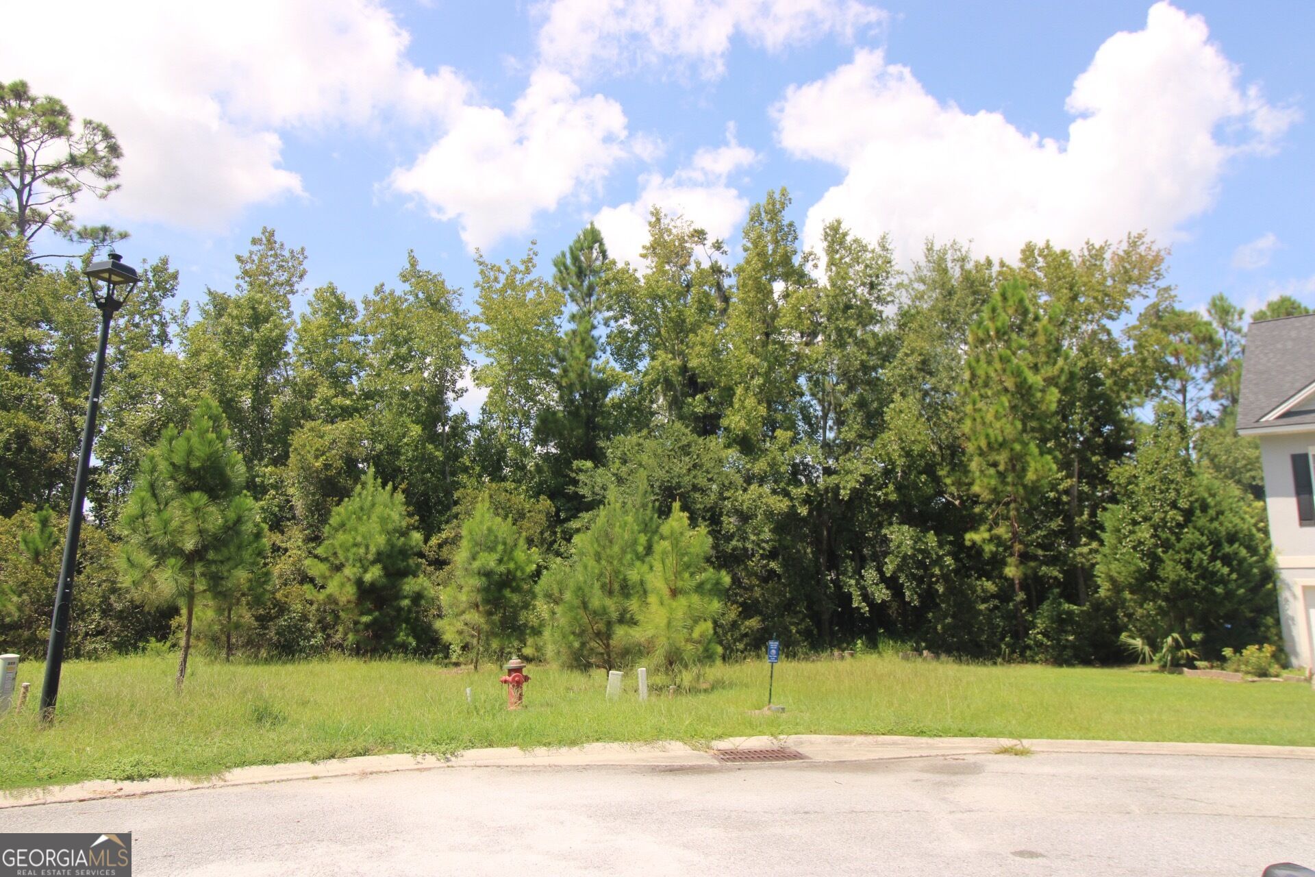 202 Drayton Circle Property Photo 2