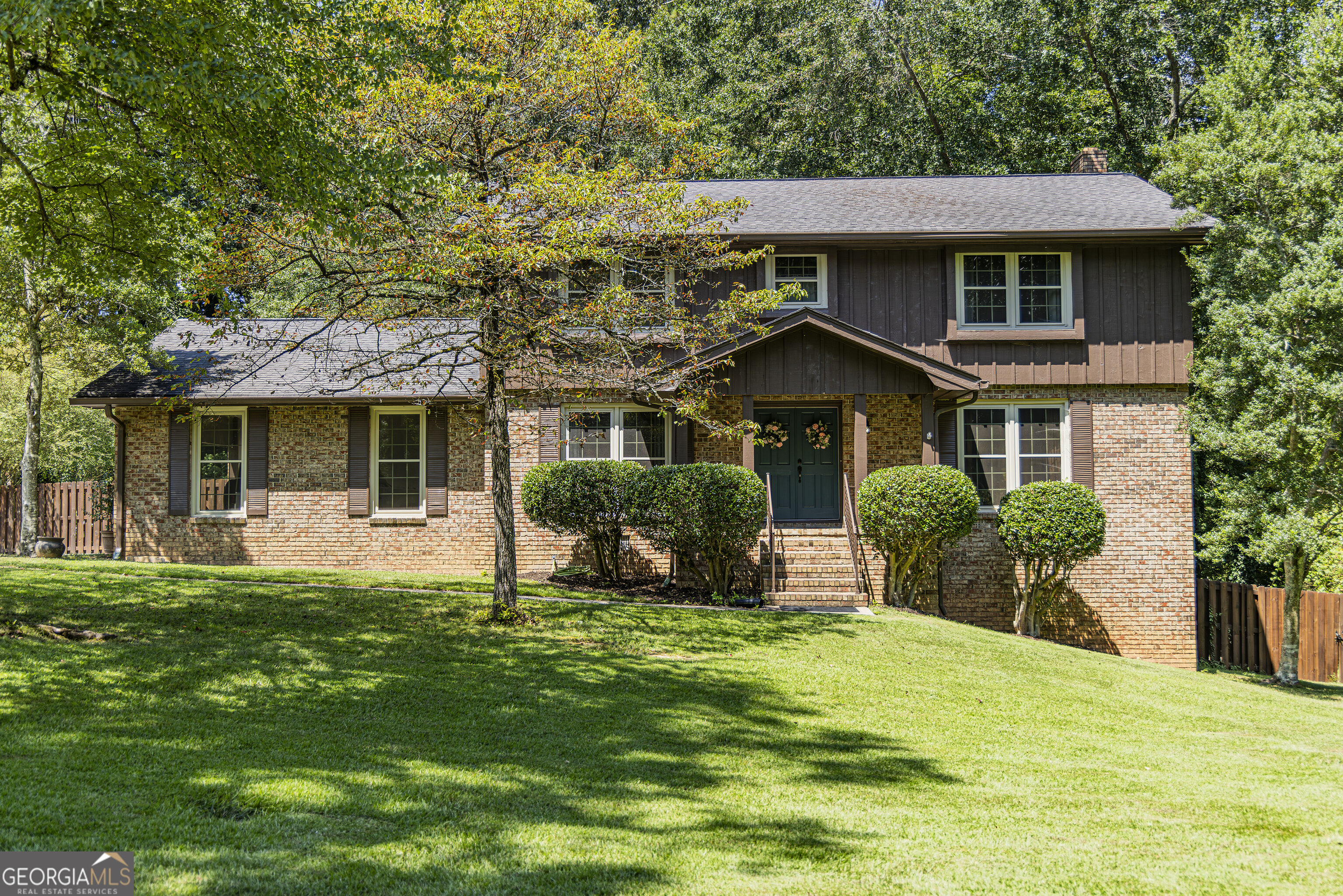 108 Rollingwood Circle Nw Property Photo 2